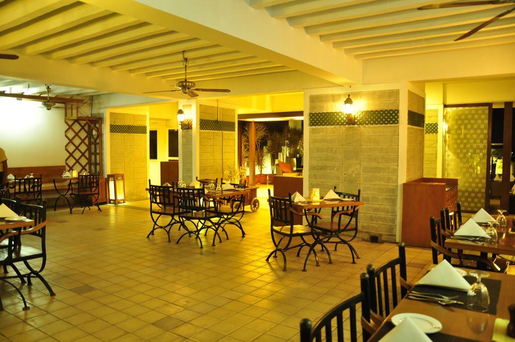 Hotel Atithi Pondicherry Exterior photo